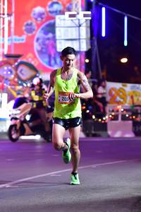 BIB: 201
                            <button type="button" onclick="openModal(20624312)" class="btn btn-primary btn-sm float-right btn-popup" data-toggle="modal" data-target=".modal-high-quality">
                        <i class="fas fa-shopping-cart"></i> Add to Cart
                    </button>
                                            <button type="button" onclick="isThisMe(20624312, true)" class="btn btn-success btn-sm float-right btn-popup btn-isme hidden" data-toggle="tooltip" data-placement="bottom" title="นี่คือรูปของคุณใช่ไหม คลิกที่นี่เพื่อเอาเข้าอัลบั้ม">
                        <i class="fas fa-plus"></i> Add to album
                    </button>
                    <button type="button" onclick="isThisMe(20624312, false)" class="btn btn-warning btn-sm float-right btn-popup btn-isnotme hidden">
                        <i class="fas fa-ban"></i> Remove from album
                    </button>