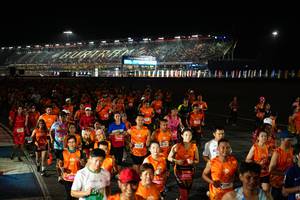 BIB: 200, 3756
                            <button type="button" onclick="openModal(19636376)" class="btn btn-primary btn-sm float-right btn-popup" data-toggle="modal" data-target=".modal-high-quality">
                        <i class="fas fa-shopping-cart"></i> Add to Cart
                    </button>
                                            <button type="button" onclick="isThisMe(19636376, true)" class="btn btn-success btn-sm float-right btn-popup btn-isme hidden" data-toggle="tooltip" data-placement="bottom" title="นี่คือรูปของคุณใช่ไหม คลิกที่นี่เพื่อเอาเข้าอัลบั้ม">
                        <i class="fas fa-plus"></i> Add to album
                    </button>
                    <button type="button" onclick="isThisMe(19636376, false)" class="btn btn-warning btn-sm float-right btn-popup btn-isnotme hidden">
                        <i class="fas fa-ban"></i> Remove from album
                    </button>