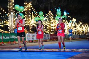 BIB: 000, 090
                            <button type="button" onclick="openModal(19878802)" class="btn btn-primary btn-sm float-right btn-popup" data-toggle="modal" data-target=".modal-high-quality">
                        <i class="fas fa-shopping-cart"></i> Add to Cart
                    </button>
                                            <button type="button" onclick="isThisMe(19878802, true)" class="btn btn-success btn-sm float-right btn-popup btn-isme hidden" data-toggle="tooltip" data-placement="bottom" title="นี่คือรูปของคุณใช่ไหม คลิกที่นี่เพื่อเอาเข้าอัลบั้ม">
                        <i class="fas fa-plus"></i> Add to album
                    </button>
                    <button type="button" onclick="isThisMe(19878802, false)" class="btn btn-warning btn-sm float-right btn-popup btn-isnotme hidden">
                        <i class="fas fa-ban"></i> Remove from album
                    </button>