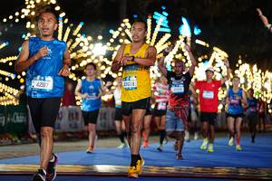 BIB: 42117, 43639, 40556
                            <button type="button" onclick="openModal(19906248)" class="btn btn-primary btn-sm float-right btn-popup" data-toggle="modal" data-target=".modal-high-quality">
                        <i class="fas fa-shopping-cart"></i> Add to Cart
                    </button>
                                            <button type="button" onclick="isThisMe(19906248, true)" class="btn btn-success btn-sm float-right btn-popup btn-isme hidden" data-toggle="tooltip" data-placement="bottom" title="นี่คือรูปของคุณใช่ไหม คลิกที่นี่เพื่อเอาเข้าอัลบั้ม">
                        <i class="fas fa-plus"></i> Add to album
                    </button>
                    <button type="button" onclick="isThisMe(19906248, false)" class="btn btn-warning btn-sm float-right btn-popup btn-isnotme hidden">
                        <i class="fas fa-ban"></i> Remove from album
                    </button>