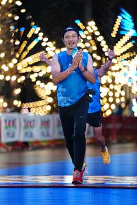 BIB: 800
                            <button type="button" onclick="openModal(19874676)" class="btn btn-primary btn-sm float-right btn-popup" data-toggle="modal" data-target=".modal-high-quality">
                        <i class="fas fa-shopping-cart"></i> Add to Cart
                    </button>
                                            <button type="button" onclick="isThisMe(19874676, true)" class="btn btn-success btn-sm float-right btn-popup btn-isme hidden" data-toggle="tooltip" data-placement="bottom" title="นี่คือรูปของคุณใช่ไหม คลิกที่นี่เพื่อเอาเข้าอัลบั้ม">
                        <i class="fas fa-plus"></i> Add to album
                    </button>
                    <button type="button" onclick="isThisMe(19874676, false)" class="btn btn-warning btn-sm float-right btn-popup btn-isnotme hidden">
                        <i class="fas fa-ban"></i> Remove from album
                    </button>