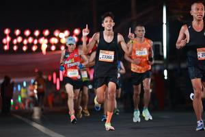 BIB: 06012, 23366, 21074
                            <button type="button" onclick="openModal(19803250)" class="btn btn-primary btn-sm float-right btn-popup" data-toggle="modal" data-target=".modal-high-quality">
                        <i class="fas fa-shopping-cart"></i> Add to Cart
                    </button>
                                            <button type="button" onclick="isThisMe(19803250, true)" class="btn btn-success btn-sm float-right btn-popup btn-isme hidden" data-toggle="tooltip" data-placement="bottom" title="นี่คือรูปของคุณใช่ไหม คลิกที่นี่เพื่อเอาเข้าอัลบั้ม">
                        <i class="fas fa-plus"></i> Add to album
                    </button>
                    <button type="button" onclick="isThisMe(19803250, false)" class="btn btn-warning btn-sm float-right btn-popup btn-isnotme hidden">
                        <i class="fas fa-ban"></i> Remove from album
                    </button>
