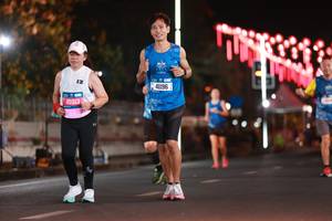 BIB: 45913, 41196
                            <button type="button" onclick="openModal(20816640)" class="btn btn-primary btn-sm float-right btn-popup" data-toggle="modal" data-target=".modal-high-quality">
                        <i class="fas fa-shopping-cart"></i> Add to Cart
                    </button>
                                            <button type="button" onclick="isThisMe(20816640, true)" class="btn btn-success btn-sm float-right btn-popup btn-isme hidden" data-toggle="tooltip" data-placement="bottom" title="นี่คือรูปของคุณใช่ไหม คลิกที่นี่เพื่อเอาเข้าอัลบั้ม">
                        <i class="fas fa-plus"></i> Add to album
                    </button>
                    <button type="button" onclick="isThisMe(20816640, false)" class="btn btn-warning btn-sm float-right btn-popup btn-isnotme hidden">
                        <i class="fas fa-ban"></i> Remove from album
                    </button>