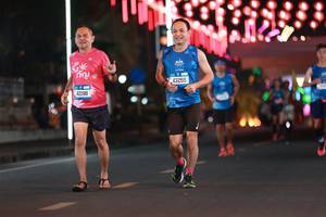 BIB: 42198, 43255
                            <button type="button" onclick="openModal(20784058)" class="btn btn-primary btn-sm float-right btn-popup" data-toggle="modal" data-target=".modal-high-quality">
                        <i class="fas fa-shopping-cart"></i> Add to Cart
                    </button>
                                            <button type="button" onclick="isThisMe(20784058, true)" class="btn btn-success btn-sm float-right btn-popup btn-isme hidden" data-toggle="tooltip" data-placement="bottom" title="นี่คือรูปของคุณใช่ไหม คลิกที่นี่เพื่อเอาเข้าอัลบั้ม">
                        <i class="fas fa-plus"></i> Add to album
                    </button>
                    <button type="button" onclick="isThisMe(20784058, false)" class="btn btn-warning btn-sm float-right btn-popup btn-isnotme hidden">
                        <i class="fas fa-ban"></i> Remove from album
                    </button>