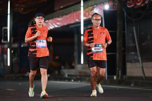 BIB: 45832, 41507
                            <button type="button" onclick="openModal(20827169)" class="btn btn-primary btn-sm float-right btn-popup" data-toggle="modal" data-target=".modal-high-quality">
                        <i class="fas fa-shopping-cart"></i> Add to Cart
                    </button>
                                            <button type="button" onclick="isThisMe(20827169, true)" class="btn btn-success btn-sm float-right btn-popup btn-isme hidden" data-toggle="tooltip" data-placement="bottom" title="นี่คือรูปของคุณใช่ไหม คลิกที่นี่เพื่อเอาเข้าอัลบั้ม">
                        <i class="fas fa-plus"></i> Add to album
                    </button>
                    <button type="button" onclick="isThisMe(20827169, false)" class="btn btn-warning btn-sm float-right btn-popup btn-isnotme hidden">
                        <i class="fas fa-ban"></i> Remove from album
                    </button>