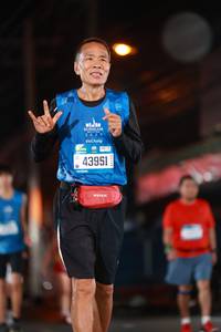 BIB: 202, 43951
                            <button type="button" onclick="openModal(20859805)" class="btn btn-primary btn-sm float-right btn-popup" data-toggle="modal" data-target=".modal-high-quality">
                        <i class="fas fa-shopping-cart"></i> Add to Cart
                    </button>
                                            <button type="button" onclick="isThisMe(20859805, true)" class="btn btn-success btn-sm float-right btn-popup btn-isme hidden" data-toggle="tooltip" data-placement="bottom" title="นี่คือรูปของคุณใช่ไหม คลิกที่นี่เพื่อเอาเข้าอัลบั้ม">
                        <i class="fas fa-plus"></i> Add to album
                    </button>
                    <button type="button" onclick="isThisMe(20859805, false)" class="btn btn-warning btn-sm float-right btn-popup btn-isnotme hidden">
                        <i class="fas fa-ban"></i> Remove from album
                    </button>