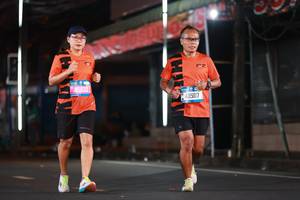 BIB: 45832, 41507
                            <button type="button" onclick="openModal(20827153)" class="btn btn-primary btn-sm float-right btn-popup" data-toggle="modal" data-target=".modal-high-quality">
                        <i class="fas fa-shopping-cart"></i> Add to Cart
                    </button>
                                            <button type="button" onclick="isThisMe(20827153, true)" class="btn btn-success btn-sm float-right btn-popup btn-isme hidden" data-toggle="tooltip" data-placement="bottom" title="นี่คือรูปของคุณใช่ไหม คลิกที่นี่เพื่อเอาเข้าอัลบั้ม">
                        <i class="fas fa-plus"></i> Add to album
                    </button>
                    <button type="button" onclick="isThisMe(20827153, false)" class="btn btn-warning btn-sm float-right btn-popup btn-isnotme hidden">
                        <i class="fas fa-ban"></i> Remove from album
                    </button>
