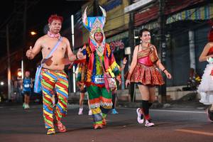 BIB: 68405
                            <button type="button" onclick="openModal(20858694)" class="btn btn-primary btn-sm float-right btn-popup" data-toggle="modal" data-target=".modal-high-quality">
                        <i class="fas fa-shopping-cart"></i> Add to Cart
                    </button>
                                            <button type="button" onclick="isThisMe(20858694, true)" class="btn btn-success btn-sm float-right btn-popup btn-isme hidden" data-toggle="tooltip" data-placement="bottom" title="นี่คือรูปของคุณใช่ไหม คลิกที่นี่เพื่อเอาเข้าอัลบั้ม">
                        <i class="fas fa-plus"></i> Add to album
                    </button>
                    <button type="button" onclick="isThisMe(20858694, false)" class="btn btn-warning btn-sm float-right btn-popup btn-isnotme hidden">
                        <i class="fas fa-ban"></i> Remove from album
                    </button>