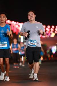 BIB: 1911, 40648, 43452
                            <button type="button" onclick="openModal(20806918)" class="btn btn-primary btn-sm float-right btn-popup" data-toggle="modal" data-target=".modal-high-quality">
                        <i class="fas fa-shopping-cart"></i> Add to Cart
                    </button>
                                            <button type="button" onclick="isThisMe(20806918, true)" class="btn btn-success btn-sm float-right btn-popup btn-isme hidden" data-toggle="tooltip" data-placement="bottom" title="นี่คือรูปของคุณใช่ไหม คลิกที่นี่เพื่อเอาเข้าอัลบั้ม">
                        <i class="fas fa-plus"></i> Add to album
                    </button>
                    <button type="button" onclick="isThisMe(20806918, false)" class="btn btn-warning btn-sm float-right btn-popup btn-isnotme hidden">
                        <i class="fas fa-ban"></i> Remove from album
                    </button>
