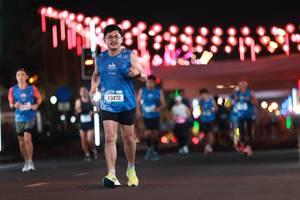 BIB: 43472
                            <button type="button" onclick="openModal(20816112)" class="btn btn-primary btn-sm float-right btn-popup" data-toggle="modal" data-target=".modal-high-quality">
                        <i class="fas fa-shopping-cart"></i> Add to Cart
                    </button>
                                            <button type="button" onclick="isThisMe(20816112, true)" class="btn btn-success btn-sm float-right btn-popup btn-isme hidden" data-toggle="tooltip" data-placement="bottom" title="นี่คือรูปของคุณใช่ไหม คลิกที่นี่เพื่อเอาเข้าอัลบั้ม">
                        <i class="fas fa-plus"></i> Add to album
                    </button>
                    <button type="button" onclick="isThisMe(20816112, false)" class="btn btn-warning btn-sm float-right btn-popup btn-isnotme hidden">
                        <i class="fas fa-ban"></i> Remove from album
                    </button>