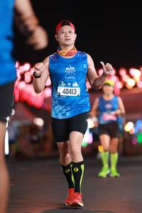 BIB: 40413
                            <button type="button" onclick="openModal(20791103)" class="btn btn-primary btn-sm float-right btn-popup" data-toggle="modal" data-target=".modal-high-quality">
                        <i class="fas fa-shopping-cart"></i> Add to Cart
                    </button>
                                            <button type="button" onclick="isThisMe(20791103, true)" class="btn btn-success btn-sm float-right btn-popup btn-isme hidden" data-toggle="tooltip" data-placement="bottom" title="นี่คือรูปของคุณใช่ไหม คลิกที่นี่เพื่อเอาเข้าอัลบั้ม">
                        <i class="fas fa-plus"></i> Add to album
                    </button>
                    <button type="button" onclick="isThisMe(20791103, false)" class="btn btn-warning btn-sm float-right btn-popup btn-isnotme hidden">
                        <i class="fas fa-ban"></i> Remove from album
                    </button>