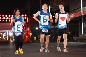 BIB: 45534, 83417, 42088
                            <button type="button" onclick="openModal(20850052)" class="btn btn-primary btn-sm float-right btn-popup" data-toggle="modal" data-target=".modal-high-quality">
                        <i class="fas fa-shopping-cart"></i> Add to Cart
                    </button>
                                            <button type="button" onclick="isThisMe(20850052, true)" class="btn btn-success btn-sm float-right btn-popup btn-isme hidden" data-toggle="tooltip" data-placement="bottom" title="นี่คือรูปของคุณใช่ไหม คลิกที่นี่เพื่อเอาเข้าอัลบั้ม">
                        <i class="fas fa-plus"></i> Add to album
                    </button>
                    <button type="button" onclick="isThisMe(20850052, false)" class="btn btn-warning btn-sm float-right btn-popup btn-isnotme hidden">
                        <i class="fas fa-ban"></i> Remove from album
                    </button>