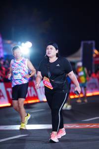BIB: 12642
                            <button type="button" onclick="openModal(21113189)" class="btn btn-primary btn-sm float-right btn-popup" data-toggle="modal" data-target=".modal-high-quality">
                        <i class="fas fa-shopping-cart"></i> Add to Cart
                    </button>
                                            <button type="button" onclick="isThisMe(21113189, true)" class="btn btn-success btn-sm float-right btn-popup btn-isme hidden" data-toggle="tooltip" data-placement="bottom" title="นี่คือรูปของคุณใช่ไหม คลิกที่นี่เพื่อเอาเข้าอัลบั้ม">
                        <i class="fas fa-plus"></i> Add to album
                    </button>
                    <button type="button" onclick="isThisMe(21113189, false)" class="btn btn-warning btn-sm float-right btn-popup btn-isnotme hidden">
                        <i class="fas fa-ban"></i> Remove from album
                    </button>