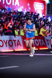 BIB: 41319
                            <button type="button" onclick="openModal(21511209)" class="btn btn-primary btn-sm float-right btn-popup" data-toggle="modal" data-target=".modal-high-quality">
                        <i class="fas fa-shopping-cart"></i> Add to Cart
                    </button>
                                            <button type="button" onclick="isThisMe(21511209, true)" class="btn btn-success btn-sm float-right btn-popup btn-isme hidden" data-toggle="tooltip" data-placement="bottom" title="นี่คือรูปของคุณใช่ไหม คลิกที่นี่เพื่อเอาเข้าอัลบั้ม">
                        <i class="fas fa-plus"></i> Add to album
                    </button>
                    <button type="button" onclick="isThisMe(21511209, false)" class="btn btn-warning btn-sm float-right btn-popup btn-isnotme hidden">
                        <i class="fas fa-ban"></i> Remove from album
                    </button>