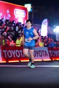 BIB: 42923
                            <button type="button" onclick="openModal(21513374)" class="btn btn-primary btn-sm float-right btn-popup" data-toggle="modal" data-target=".modal-high-quality">
                        <i class="fas fa-shopping-cart"></i> Add to Cart
                    </button>
                                            <button type="button" onclick="isThisMe(21513374, true)" class="btn btn-success btn-sm float-right btn-popup btn-isme hidden" data-toggle="tooltip" data-placement="bottom" title="นี่คือรูปของคุณใช่ไหม คลิกที่นี่เพื่อเอาเข้าอัลบั้ม">
                        <i class="fas fa-plus"></i> Add to album
                    </button>
                    <button type="button" onclick="isThisMe(21513374, false)" class="btn btn-warning btn-sm float-right btn-popup btn-isnotme hidden">
                        <i class="fas fa-ban"></i> Remove from album
                    </button>