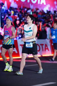 BIB: 407, 43116
                            <button type="button" onclick="openModal(21517495)" class="btn btn-primary btn-sm float-right btn-popup" data-toggle="modal" data-target=".modal-high-quality">
                        <i class="fas fa-shopping-cart"></i> Add to Cart
                    </button>
                                            <button type="button" onclick="isThisMe(21517495, true)" class="btn btn-success btn-sm float-right btn-popup btn-isme hidden" data-toggle="tooltip" data-placement="bottom" title="นี่คือรูปของคุณใช่ไหม คลิกที่นี่เพื่อเอาเข้าอัลบั้ม">
                        <i class="fas fa-plus"></i> Add to album
                    </button>
                    <button type="button" onclick="isThisMe(21517495, false)" class="btn btn-warning btn-sm float-right btn-popup btn-isnotme hidden">
                        <i class="fas fa-ban"></i> Remove from album
                    </button>