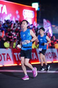 BIB: 4201
                            <button type="button" onclick="openModal(21521282)" class="btn btn-primary btn-sm float-right btn-popup" data-toggle="modal" data-target=".modal-high-quality">
                        <i class="fas fa-shopping-cart"></i> Add to Cart
                    </button>
                                            <button type="button" onclick="isThisMe(21521282, true)" class="btn btn-success btn-sm float-right btn-popup btn-isme hidden" data-toggle="tooltip" data-placement="bottom" title="นี่คือรูปของคุณใช่ไหม คลิกที่นี่เพื่อเอาเข้าอัลบั้ม">
                        <i class="fas fa-plus"></i> Add to album
                    </button>
                    <button type="button" onclick="isThisMe(21521282, false)" class="btn btn-warning btn-sm float-right btn-popup btn-isnotme hidden">
                        <i class="fas fa-ban"></i> Remove from album
                    </button>