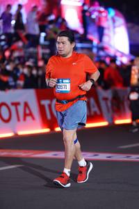 BIB: 43571
                            <button type="button" onclick="openModal(21437121)" class="btn btn-primary btn-sm float-right btn-popup" data-toggle="modal" data-target=".modal-high-quality">
                        <i class="fas fa-shopping-cart"></i> Add to Cart
                    </button>
                                            <button type="button" onclick="isThisMe(21437121, true)" class="btn btn-success btn-sm float-right btn-popup btn-isme hidden" data-toggle="tooltip" data-placement="bottom" title="นี่คือรูปของคุณใช่ไหม คลิกที่นี่เพื่อเอาเข้าอัลบั้ม">
                        <i class="fas fa-plus"></i> Add to album
                    </button>
                    <button type="button" onclick="isThisMe(21437121, false)" class="btn btn-warning btn-sm float-right btn-popup btn-isnotme hidden">
                        <i class="fas fa-ban"></i> Remove from album
                    </button>