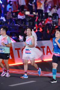 BIB: 12867, 45332, 45975
                            <button type="button" onclick="openModal(21436386)" class="btn btn-primary btn-sm float-right btn-popup" data-toggle="modal" data-target=".modal-high-quality">
                        <i class="fas fa-shopping-cart"></i> Add to Cart
                    </button>
                                            <button type="button" onclick="isThisMe(21436386, true)" class="btn btn-success btn-sm float-right btn-popup btn-isme hidden" data-toggle="tooltip" data-placement="bottom" title="นี่คือรูปของคุณใช่ไหม คลิกที่นี่เพื่อเอาเข้าอัลบั้ม">
                        <i class="fas fa-plus"></i> Add to album
                    </button>
                    <button type="button" onclick="isThisMe(21436386, false)" class="btn btn-warning btn-sm float-right btn-popup btn-isnotme hidden">
                        <i class="fas fa-ban"></i> Remove from album
                    </button>