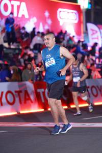 BIB: 93412, 683
                            <button type="button" onclick="openModal(21423030)" class="btn btn-primary btn-sm float-right btn-popup" data-toggle="modal" data-target=".modal-high-quality">
                        <i class="fas fa-shopping-cart"></i> Add to Cart
                    </button>
                                            <button type="button" onclick="isThisMe(21423030, true)" class="btn btn-success btn-sm float-right btn-popup btn-isme hidden" data-toggle="tooltip" data-placement="bottom" title="นี่คือรูปของคุณใช่ไหม คลิกที่นี่เพื่อเอาเข้าอัลบั้ม">
                        <i class="fas fa-plus"></i> Add to album
                    </button>
                    <button type="button" onclick="isThisMe(21423030, false)" class="btn btn-warning btn-sm float-right btn-popup btn-isnotme hidden">
                        <i class="fas fa-ban"></i> Remove from album
                    </button>