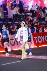 BIB: 4515
                            <button type="button" onclick="openModal(21422544)" class="btn btn-primary btn-sm float-right btn-popup" data-toggle="modal" data-target=".modal-high-quality">
                        <i class="fas fa-shopping-cart"></i> Add to Cart
                    </button>
                                            <button type="button" onclick="isThisMe(21422544, true)" class="btn btn-success btn-sm float-right btn-popup btn-isme hidden" data-toggle="tooltip" data-placement="bottom" title="นี่คือรูปของคุณใช่ไหม คลิกที่นี่เพื่อเอาเข้าอัลบั้ม">
                        <i class="fas fa-plus"></i> Add to album
                    </button>
                    <button type="button" onclick="isThisMe(21422544, false)" class="btn btn-warning btn-sm float-right btn-popup btn-isnotme hidden">
                        <i class="fas fa-ban"></i> Remove from album
                    </button>