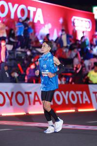 BIB: 12242, 2030
                            <button type="button" onclick="openModal(21415591)" class="btn btn-primary btn-sm float-right btn-popup" data-toggle="modal" data-target=".modal-high-quality">
                        <i class="fas fa-shopping-cart"></i> Add to Cart
                    </button>
                                            <button type="button" onclick="isThisMe(21415591, true)" class="btn btn-success btn-sm float-right btn-popup btn-isme hidden" data-toggle="tooltip" data-placement="bottom" title="นี่คือรูปของคุณใช่ไหม คลิกที่นี่เพื่อเอาเข้าอัลบั้ม">
                        <i class="fas fa-plus"></i> Add to album
                    </button>
                    <button type="button" onclick="isThisMe(21415591, false)" class="btn btn-warning btn-sm float-right btn-popup btn-isnotme hidden">
                        <i class="fas fa-ban"></i> Remove from album
                    </button>