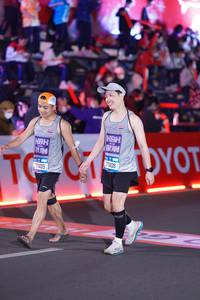 BIB: 77409, 77406
                            <button type="button" onclick="openModal(21420010)" class="btn btn-primary btn-sm float-right btn-popup" data-toggle="modal" data-target=".modal-high-quality">
                        <i class="fas fa-shopping-cart"></i> Add to Cart
                    </button>
                                            <button type="button" onclick="isThisMe(21420010, true)" class="btn btn-success btn-sm float-right btn-popup btn-isme hidden" data-toggle="tooltip" data-placement="bottom" title="นี่คือรูปของคุณใช่ไหม คลิกที่นี่เพื่อเอาเข้าอัลบั้ม">
                        <i class="fas fa-plus"></i> Add to album
                    </button>
                    <button type="button" onclick="isThisMe(21420010, false)" class="btn btn-warning btn-sm float-right btn-popup btn-isnotme hidden">
                        <i class="fas fa-ban"></i> Remove from album
                    </button>