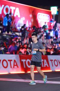 BIB: 2576, 989
                            <button type="button" onclick="openModal(21415149)" class="btn btn-primary btn-sm float-right btn-popup" data-toggle="modal" data-target=".modal-high-quality">
                        <i class="fas fa-shopping-cart"></i> Add to Cart
                    </button>
                                            <button type="button" onclick="isThisMe(21415149, true)" class="btn btn-success btn-sm float-right btn-popup btn-isme hidden" data-toggle="tooltip" data-placement="bottom" title="นี่คือรูปของคุณใช่ไหม คลิกที่นี่เพื่อเอาเข้าอัลบั้ม">
                        <i class="fas fa-plus"></i> Add to album
                    </button>
                    <button type="button" onclick="isThisMe(21415149, false)" class="btn btn-warning btn-sm float-right btn-popup btn-isnotme hidden">
                        <i class="fas fa-ban"></i> Remove from album
                    </button>