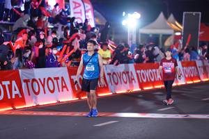 BIB: 2012, 42432
                            <button type="button" onclick="openModal(21394975)" class="btn btn-primary btn-sm float-right btn-popup" data-toggle="modal" data-target=".modal-high-quality">
                        <i class="fas fa-shopping-cart"></i> Add to Cart
                    </button>
                                            <button type="button" onclick="isThisMe(21394975, true)" class="btn btn-success btn-sm float-right btn-popup btn-isme hidden" data-toggle="tooltip" data-placement="bottom" title="นี่คือรูปของคุณใช่ไหม คลิกที่นี่เพื่อเอาเข้าอัลบั้ม">
                        <i class="fas fa-plus"></i> Add to album
                    </button>
                    <button type="button" onclick="isThisMe(21394975, false)" class="btn btn-warning btn-sm float-right btn-popup btn-isnotme hidden">
                        <i class="fas fa-ban"></i> Remove from album
                    </button>