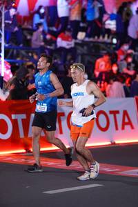 BIB: 350, 192
                            <button type="button" onclick="openModal(21433959)" class="btn btn-primary btn-sm float-right btn-popup" data-toggle="modal" data-target=".modal-high-quality">
                        <i class="fas fa-shopping-cart"></i> Add to Cart
                    </button>
                                            <button type="button" onclick="isThisMe(21433959, true)" class="btn btn-success btn-sm float-right btn-popup btn-isme hidden" data-toggle="tooltip" data-placement="bottom" title="นี่คือรูปของคุณใช่ไหม คลิกที่นี่เพื่อเอาเข้าอัลบั้ม">
                        <i class="fas fa-plus"></i> Add to album
                    </button>
                    <button type="button" onclick="isThisMe(21433959, false)" class="btn btn-warning btn-sm float-right btn-popup btn-isnotme hidden">
                        <i class="fas fa-ban"></i> Remove from album
                    </button>