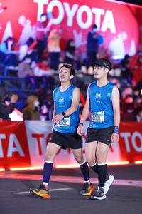 BIB: 41800, 41801
                            <button type="button" onclick="openModal(21413390)" class="btn btn-primary btn-sm float-right btn-popup" data-toggle="modal" data-target=".modal-high-quality">
                        <i class="fas fa-shopping-cart"></i> Add to Cart
                    </button>
                                            <button type="button" onclick="isThisMe(21413390, true)" class="btn btn-success btn-sm float-right btn-popup btn-isme hidden" data-toggle="tooltip" data-placement="bottom" title="นี่คือรูปของคุณใช่ไหม คลิกที่นี่เพื่อเอาเข้าอัลบั้ม">
                        <i class="fas fa-plus"></i> Add to album
                    </button>
                    <button type="button" onclick="isThisMe(21413390, false)" class="btn btn-warning btn-sm float-right btn-popup btn-isnotme hidden">
                        <i class="fas fa-ban"></i> Remove from album
                    </button>