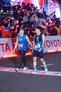 BIB: 400, 41782, 46051
                            <button type="button" onclick="openModal(21410841)" class="btn btn-primary btn-sm float-right btn-popup" data-toggle="modal" data-target=".modal-high-quality">
                        <i class="fas fa-shopping-cart"></i> Add to Cart
                    </button>
                                            <button type="button" onclick="isThisMe(21410841, true)" class="btn btn-success btn-sm float-right btn-popup btn-isme hidden" data-toggle="tooltip" data-placement="bottom" title="นี่คือรูปของคุณใช่ไหม คลิกที่นี่เพื่อเอาเข้าอัลบั้ม">
                        <i class="fas fa-plus"></i> Add to album
                    </button>
                    <button type="button" onclick="isThisMe(21410841, false)" class="btn btn-warning btn-sm float-right btn-popup btn-isnotme hidden">
                        <i class="fas fa-ban"></i> Remove from album
                    </button>