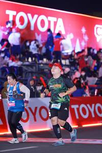 BIB: 43982
                            <button type="button" onclick="openModal(21412041)" class="btn btn-primary btn-sm float-right btn-popup" data-toggle="modal" data-target=".modal-high-quality">
                        <i class="fas fa-shopping-cart"></i> Add to Cart
                    </button>
                                            <button type="button" onclick="isThisMe(21412041, true)" class="btn btn-success btn-sm float-right btn-popup btn-isme hidden" data-toggle="tooltip" data-placement="bottom" title="นี่คือรูปของคุณใช่ไหม คลิกที่นี่เพื่อเอาเข้าอัลบั้ม">
                        <i class="fas fa-plus"></i> Add to album
                    </button>
                    <button type="button" onclick="isThisMe(21412041, false)" class="btn btn-warning btn-sm float-right btn-popup btn-isnotme hidden">
                        <i class="fas fa-ban"></i> Remove from album
                    </button>