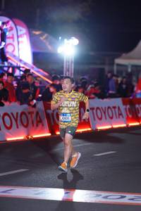 BIB: 43935
                            <button type="button" onclick="openModal(21435352)" class="btn btn-primary btn-sm float-right btn-popup" data-toggle="modal" data-target=".modal-high-quality">
                        <i class="fas fa-shopping-cart"></i> Add to Cart
                    </button>
                                            <button type="button" onclick="isThisMe(21435352, true)" class="btn btn-success btn-sm float-right btn-popup btn-isme hidden" data-toggle="tooltip" data-placement="bottom" title="นี่คือรูปของคุณใช่ไหม คลิกที่นี่เพื่อเอาเข้าอัลบั้ม">
                        <i class="fas fa-plus"></i> Add to album
                    </button>
                    <button type="button" onclick="isThisMe(21435352, false)" class="btn btn-warning btn-sm float-right btn-popup btn-isnotme hidden">
                        <i class="fas fa-ban"></i> Remove from album
                    </button>