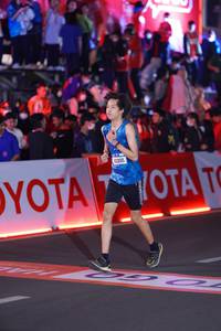 BIB: 42895
                            <button type="button" onclick="openModal(21433757)" class="btn btn-primary btn-sm float-right btn-popup" data-toggle="modal" data-target=".modal-high-quality">
                        <i class="fas fa-shopping-cart"></i> Add to Cart
                    </button>
                                            <button type="button" onclick="isThisMe(21433757, true)" class="btn btn-success btn-sm float-right btn-popup btn-isme hidden" data-toggle="tooltip" data-placement="bottom" title="นี่คือรูปของคุณใช่ไหม คลิกที่นี่เพื่อเอาเข้าอัลบั้ม">
                        <i class="fas fa-plus"></i> Add to album
                    </button>
                    <button type="button" onclick="isThisMe(21433757, false)" class="btn btn-warning btn-sm float-right btn-popup btn-isnotme hidden">
                        <i class="fas fa-ban"></i> Remove from album
                    </button>