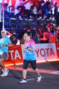 BIB: 2059
                            <button type="button" onclick="openModal(21402072)" class="btn btn-primary btn-sm float-right btn-popup" data-toggle="modal" data-target=".modal-high-quality">
                        <i class="fas fa-shopping-cart"></i> Add to Cart
                    </button>
                                            <button type="button" onclick="isThisMe(21402072, true)" class="btn btn-success btn-sm float-right btn-popup btn-isme hidden" data-toggle="tooltip" data-placement="bottom" title="นี่คือรูปของคุณใช่ไหม คลิกที่นี่เพื่อเอาเข้าอัลบั้ม">
                        <i class="fas fa-plus"></i> Add to album
                    </button>
                    <button type="button" onclick="isThisMe(21402072, false)" class="btn btn-warning btn-sm float-right btn-popup btn-isnotme hidden">
                        <i class="fas fa-ban"></i> Remove from album
                    </button>