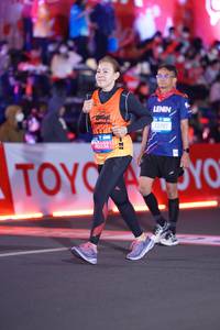 BIB: 45032, 43397
                            <button type="button" onclick="openModal(21418319)" class="btn btn-primary btn-sm float-right btn-popup" data-toggle="modal" data-target=".modal-high-quality">
                        <i class="fas fa-shopping-cart"></i> Add to Cart
                    </button>
                                            <button type="button" onclick="isThisMe(21418319, true)" class="btn btn-success btn-sm float-right btn-popup btn-isme hidden" data-toggle="tooltip" data-placement="bottom" title="นี่คือรูปของคุณใช่ไหม คลิกที่นี่เพื่อเอาเข้าอัลบั้ม">
                        <i class="fas fa-plus"></i> Add to album
                    </button>
                    <button type="button" onclick="isThisMe(21418319, false)" class="btn btn-warning btn-sm float-right btn-popup btn-isnotme hidden">
                        <i class="fas fa-ban"></i> Remove from album
                    </button>