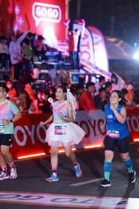 BIB: 45332, 459751
                            <button type="button" onclick="openModal(21436078)" class="btn btn-primary btn-sm float-right btn-popup" data-toggle="modal" data-target=".modal-high-quality">
                        <i class="fas fa-shopping-cart"></i> Add to Cart
                    </button>
                                            <button type="button" onclick="isThisMe(21436078, true)" class="btn btn-success btn-sm float-right btn-popup btn-isme hidden" data-toggle="tooltip" data-placement="bottom" title="นี่คือรูปของคุณใช่ไหม คลิกที่นี่เพื่อเอาเข้าอัลบั้ม">
                        <i class="fas fa-plus"></i> Add to album
                    </button>
                    <button type="button" onclick="isThisMe(21436078, false)" class="btn btn-warning btn-sm float-right btn-popup btn-isnotme hidden">
                        <i class="fas fa-ban"></i> Remove from album
                    </button>