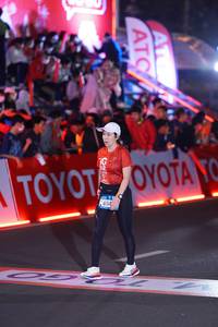 BIB: 654
                            <button type="button" onclick="openModal(21433142)" class="btn btn-primary btn-sm float-right btn-popup" data-toggle="modal" data-target=".modal-high-quality">
                        <i class="fas fa-shopping-cart"></i> Add to Cart
                    </button>
                                            <button type="button" onclick="isThisMe(21433142, true)" class="btn btn-success btn-sm float-right btn-popup btn-isme hidden" data-toggle="tooltip" data-placement="bottom" title="นี่คือรูปของคุณใช่ไหม คลิกที่นี่เพื่อเอาเข้าอัลบั้ม">
                        <i class="fas fa-plus"></i> Add to album
                    </button>
                    <button type="button" onclick="isThisMe(21433142, false)" class="btn btn-warning btn-sm float-right btn-popup btn-isnotme hidden">
                        <i class="fas fa-ban"></i> Remove from album
                    </button>