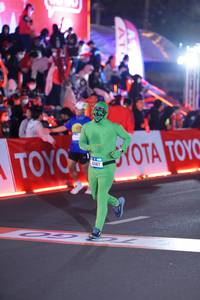 BIB: 160
                            <button type="button" onclick="openModal(21400304)" class="btn btn-primary btn-sm float-right btn-popup" data-toggle="modal" data-target=".modal-high-quality">
                        <i class="fas fa-shopping-cart"></i> Add to Cart
                    </button>
                                            <button type="button" onclick="isThisMe(21400304, true)" class="btn btn-success btn-sm float-right btn-popup btn-isme hidden" data-toggle="tooltip" data-placement="bottom" title="นี่คือรูปของคุณใช่ไหม คลิกที่นี่เพื่อเอาเข้าอัลบั้ม">
                        <i class="fas fa-plus"></i> Add to album
                    </button>
                    <button type="button" onclick="isThisMe(21400304, false)" class="btn btn-warning btn-sm float-right btn-popup btn-isnotme hidden">
                        <i class="fas fa-ban"></i> Remove from album
                    </button>