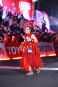 BIB: 8408
                            <button type="button" onclick="openModal(21431628)" class="btn btn-primary btn-sm float-right btn-popup" data-toggle="modal" data-target=".modal-high-quality">
                        <i class="fas fa-shopping-cart"></i> Add to Cart
                    </button>
                                            <button type="button" onclick="isThisMe(21431628, true)" class="btn btn-success btn-sm float-right btn-popup btn-isme hidden" data-toggle="tooltip" data-placement="bottom" title="นี่คือรูปของคุณใช่ไหม คลิกที่นี่เพื่อเอาเข้าอัลบั้ม">
                        <i class="fas fa-plus"></i> Add to album
                    </button>
                    <button type="button" onclick="isThisMe(21431628, false)" class="btn btn-warning btn-sm float-right btn-popup btn-isnotme hidden">
                        <i class="fas fa-ban"></i> Remove from album
                    </button>