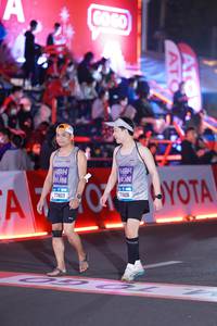 BIB: 77409, 77406
                            <button type="button" onclick="openModal(21419746)" class="btn btn-primary btn-sm float-right btn-popup" data-toggle="modal" data-target=".modal-high-quality">
                        <i class="fas fa-shopping-cart"></i> Add to Cart
                    </button>
                                            <button type="button" onclick="isThisMe(21419746, true)" class="btn btn-success btn-sm float-right btn-popup btn-isme hidden" data-toggle="tooltip" data-placement="bottom" title="นี่คือรูปของคุณใช่ไหม คลิกที่นี่เพื่อเอาเข้าอัลบั้ม">
                        <i class="fas fa-plus"></i> Add to album
                    </button>
                    <button type="button" onclick="isThisMe(21419746, false)" class="btn btn-warning btn-sm float-right btn-popup btn-isnotme hidden">
                        <i class="fas fa-ban"></i> Remove from album
                    </button>