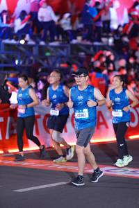 BIB: 42963
                            <button type="button" onclick="openModal(21402717)" class="btn btn-primary btn-sm float-right btn-popup" data-toggle="modal" data-target=".modal-high-quality">
                        <i class="fas fa-shopping-cart"></i> Add to Cart
                    </button>
                                            <button type="button" onclick="isThisMe(21402717, true)" class="btn btn-success btn-sm float-right btn-popup btn-isme hidden" data-toggle="tooltip" data-placement="bottom" title="นี่คือรูปของคุณใช่ไหม คลิกที่นี่เพื่อเอาเข้าอัลบั้ม">
                        <i class="fas fa-plus"></i> Add to album
                    </button>
                    <button type="button" onclick="isThisMe(21402717, false)" class="btn btn-warning btn-sm float-right btn-popup btn-isnotme hidden">
                        <i class="fas fa-ban"></i> Remove from album
                    </button>