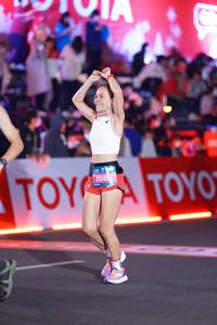 BIB: 65492
                            <button type="button" onclick="openModal(21423819)" class="btn btn-primary btn-sm float-right btn-popup" data-toggle="modal" data-target=".modal-high-quality">
                        <i class="fas fa-shopping-cart"></i> Add to Cart
                    </button>
                                            <button type="button" onclick="isThisMe(21423819, true)" class="btn btn-success btn-sm float-right btn-popup btn-isme hidden" data-toggle="tooltip" data-placement="bottom" title="นี่คือรูปของคุณใช่ไหม คลิกที่นี่เพื่อเอาเข้าอัลบั้ม">
                        <i class="fas fa-plus"></i> Add to album
                    </button>
                    <button type="button" onclick="isThisMe(21423819, false)" class="btn btn-warning btn-sm float-right btn-popup btn-isnotme hidden">
                        <i class="fas fa-ban"></i> Remove from album
                    </button>