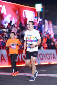 BIB: 45763
                            <button type="button" onclick="openModal(21414785)" class="btn btn-primary btn-sm float-right btn-popup" data-toggle="modal" data-target=".modal-high-quality">
                        <i class="fas fa-shopping-cart"></i> Add to Cart
                    </button>
                                            <button type="button" onclick="isThisMe(21414785, true)" class="btn btn-success btn-sm float-right btn-popup btn-isme hidden" data-toggle="tooltip" data-placement="bottom" title="นี่คือรูปของคุณใช่ไหม คลิกที่นี่เพื่อเอาเข้าอัลบั้ม">
                        <i class="fas fa-plus"></i> Add to album
                    </button>
                    <button type="button" onclick="isThisMe(21414785, false)" class="btn btn-warning btn-sm float-right btn-popup btn-isnotme hidden">
                        <i class="fas fa-ban"></i> Remove from album
                    </button>