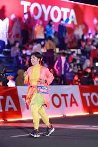 BIB: 68411
                            <button type="button" onclick="openModal(21417352)" class="btn btn-primary btn-sm float-right btn-popup" data-toggle="modal" data-target=".modal-high-quality">
                        <i class="fas fa-shopping-cart"></i> Add to Cart
                    </button>
                                            <button type="button" onclick="isThisMe(21417352, true)" class="btn btn-success btn-sm float-right btn-popup btn-isme hidden" data-toggle="tooltip" data-placement="bottom" title="นี่คือรูปของคุณใช่ไหม คลิกที่นี่เพื่อเอาเข้าอัลบั้ม">
                        <i class="fas fa-plus"></i> Add to album
                    </button>
                    <button type="button" onclick="isThisMe(21417352, false)" class="btn btn-warning btn-sm float-right btn-popup btn-isnotme hidden">
                        <i class="fas fa-ban"></i> Remove from album
                    </button>