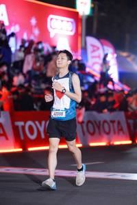 BIB: 1828, 42088
                            <button type="button" onclick="openModal(21430312)" class="btn btn-primary btn-sm float-right btn-popup" data-toggle="modal" data-target=".modal-high-quality">
                        <i class="fas fa-shopping-cart"></i> Add to Cart
                    </button>
                                            <button type="button" onclick="isThisMe(21430312, true)" class="btn btn-success btn-sm float-right btn-popup btn-isme hidden" data-toggle="tooltip" data-placement="bottom" title="นี่คือรูปของคุณใช่ไหม คลิกที่นี่เพื่อเอาเข้าอัลบั้ม">
                        <i class="fas fa-plus"></i> Add to album
                    </button>
                    <button type="button" onclick="isThisMe(21430312, false)" class="btn btn-warning btn-sm float-right btn-popup btn-isnotme hidden">
                        <i class="fas fa-ban"></i> Remove from album
                    </button>