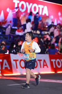 BIB: 3300
                            <button type="button" onclick="openModal(21425640)" class="btn btn-primary btn-sm float-right btn-popup" data-toggle="modal" data-target=".modal-high-quality">
                        <i class="fas fa-shopping-cart"></i> Add to Cart
                    </button>
                                            <button type="button" onclick="isThisMe(21425640, true)" class="btn btn-success btn-sm float-right btn-popup btn-isme hidden" data-toggle="tooltip" data-placement="bottom" title="นี่คือรูปของคุณใช่ไหม คลิกที่นี่เพื่อเอาเข้าอัลบั้ม">
                        <i class="fas fa-plus"></i> Add to album
                    </button>
                    <button type="button" onclick="isThisMe(21425640, false)" class="btn btn-warning btn-sm float-right btn-popup btn-isnotme hidden">
                        <i class="fas fa-ban"></i> Remove from album
                    </button>