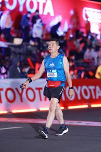 BIB: 41813
                            <button type="button" onclick="openModal(21412626)" class="btn btn-primary btn-sm float-right btn-popup" data-toggle="modal" data-target=".modal-high-quality">
                        <i class="fas fa-shopping-cart"></i> Add to Cart
                    </button>
                                            <button type="button" onclick="isThisMe(21412626, true)" class="btn btn-success btn-sm float-right btn-popup btn-isme hidden" data-toggle="tooltip" data-placement="bottom" title="นี่คือรูปของคุณใช่ไหม คลิกที่นี่เพื่อเอาเข้าอัลบั้ม">
                        <i class="fas fa-plus"></i> Add to album
                    </button>
                    <button type="button" onclick="isThisMe(21412626, false)" class="btn btn-warning btn-sm float-right btn-popup btn-isnotme hidden">
                        <i class="fas fa-ban"></i> Remove from album
                    </button>