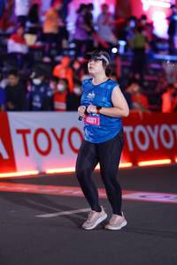 BIB: 2323, 46017
                            <button type="button" onclick="openModal(21437543)" class="btn btn-primary btn-sm float-right btn-popup" data-toggle="modal" data-target=".modal-high-quality">
                        <i class="fas fa-shopping-cart"></i> Add to Cart
                    </button>
                                            <button type="button" onclick="isThisMe(21437543, true)" class="btn btn-success btn-sm float-right btn-popup btn-isme hidden" data-toggle="tooltip" data-placement="bottom" title="นี่คือรูปของคุณใช่ไหม คลิกที่นี่เพื่อเอาเข้าอัลบั้ม">
                        <i class="fas fa-plus"></i> Add to album
                    </button>
                    <button type="button" onclick="isThisMe(21437543, false)" class="btn btn-warning btn-sm float-right btn-popup btn-isnotme hidden">
                        <i class="fas fa-ban"></i> Remove from album
                    </button>